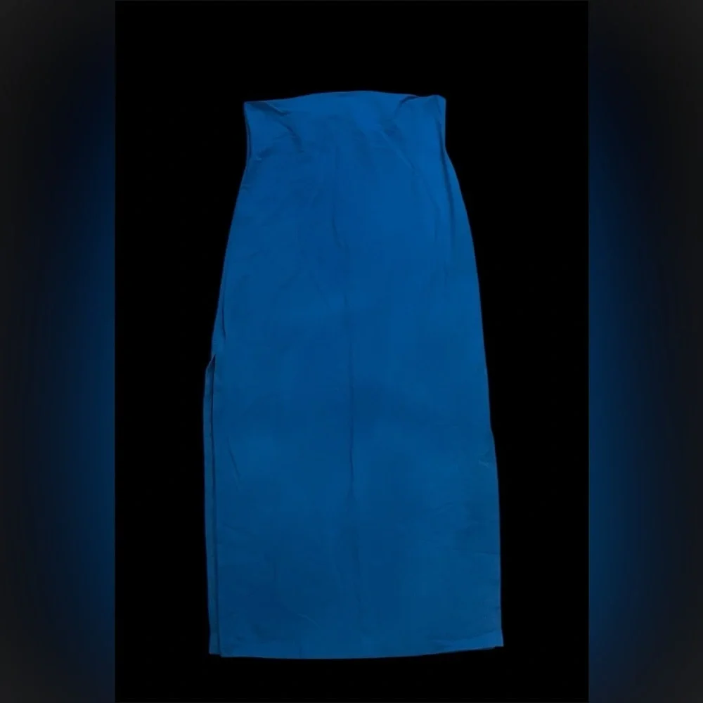 Susana Monaco
Long Maxi Skirt
Size XL
NWT - Picture 1 of 6